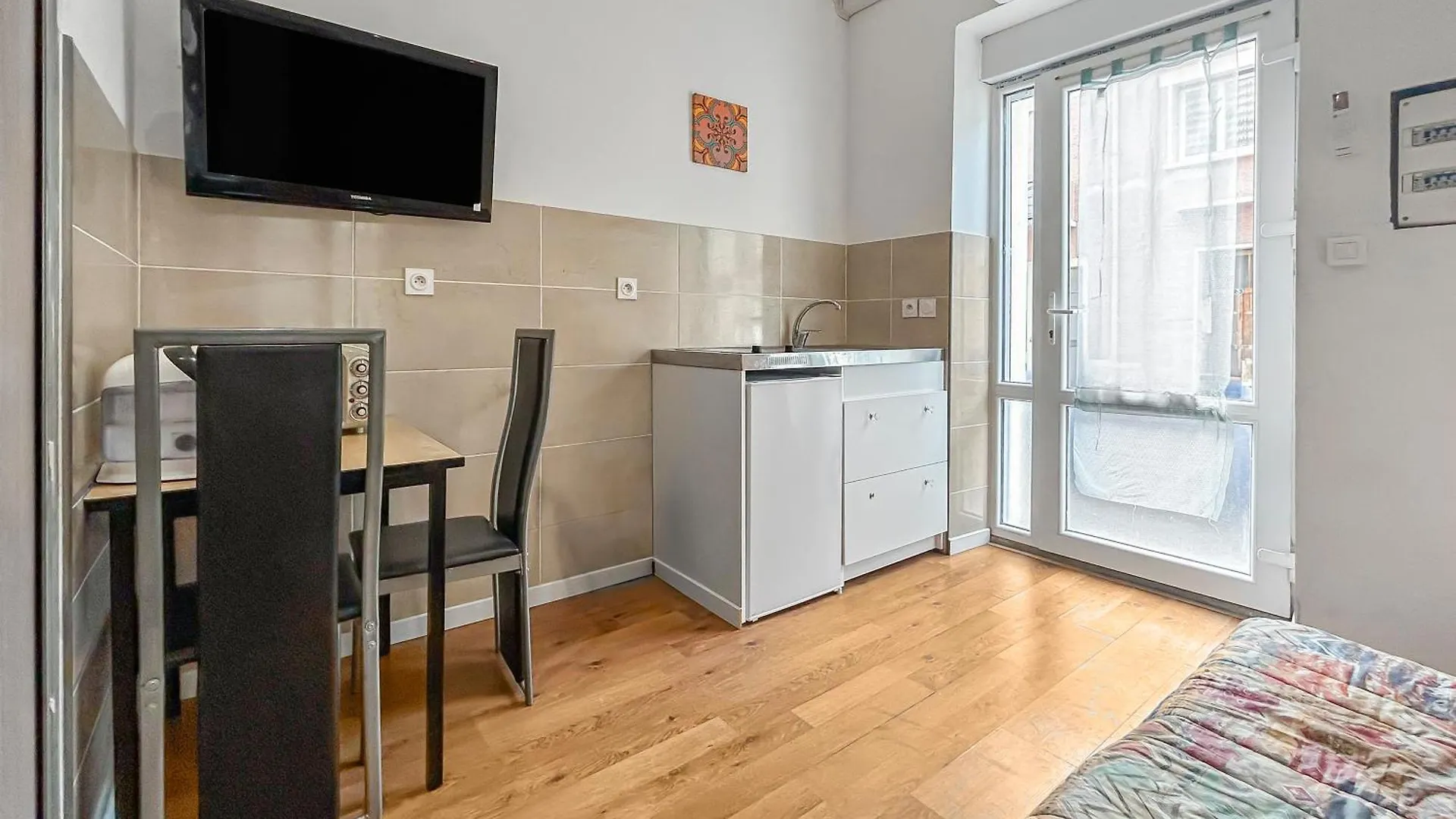 Studio Lumineux Avec Clim Et Tv Ideal Pour Couples Aix-les-Bains